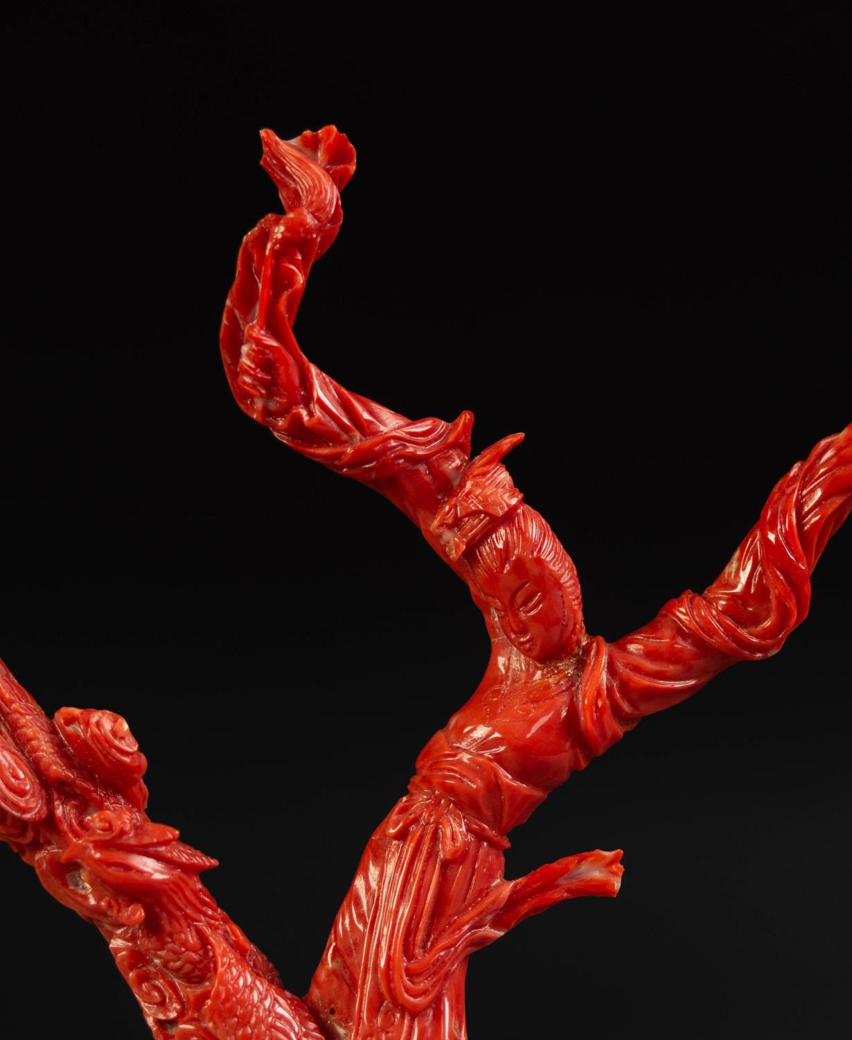 ORIENTAL CARVED RED CORAL DEPICTING A FEMALE FIGURE in flowing robes and a phoenix flying amidst - Image 3 of 3