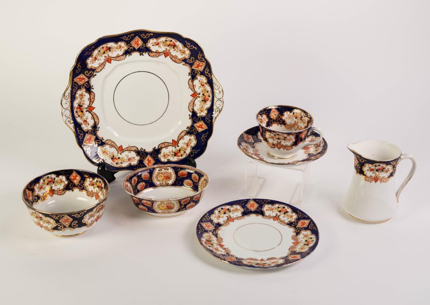 EARLY TWENTIETH CENTURY TWENTY FOUR PIECE ROYAL ALBERT CHINA PART TEA SERVICE, decorated with floral