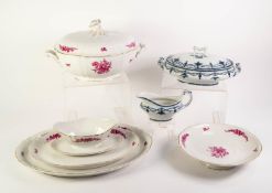 FIVE PIECES OF VERBANO ?LAVENO? PATTERN ITALIAN PORCELAIN DINNER WARES, floral painted in puce and