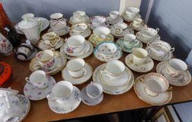 TWENTY EIGHT NINETEENTH CENTURY AND LATER CHINA TEACUP AND SAUCERS OR TRIOS, including: CRESCENT,