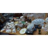 A QUANTITY OF ASSORTED MOSTLY TWENTIETH CHINAWARE AND INDIAN METALWARES, LADY'S EVENING PURSE (4