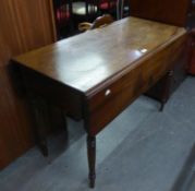 AN EARLY NINETEENTH CENTURY MAHOGANY PEMBROKE DINING TABLE WITH END DRAWERS, ON FOUR TURNED TAPERING