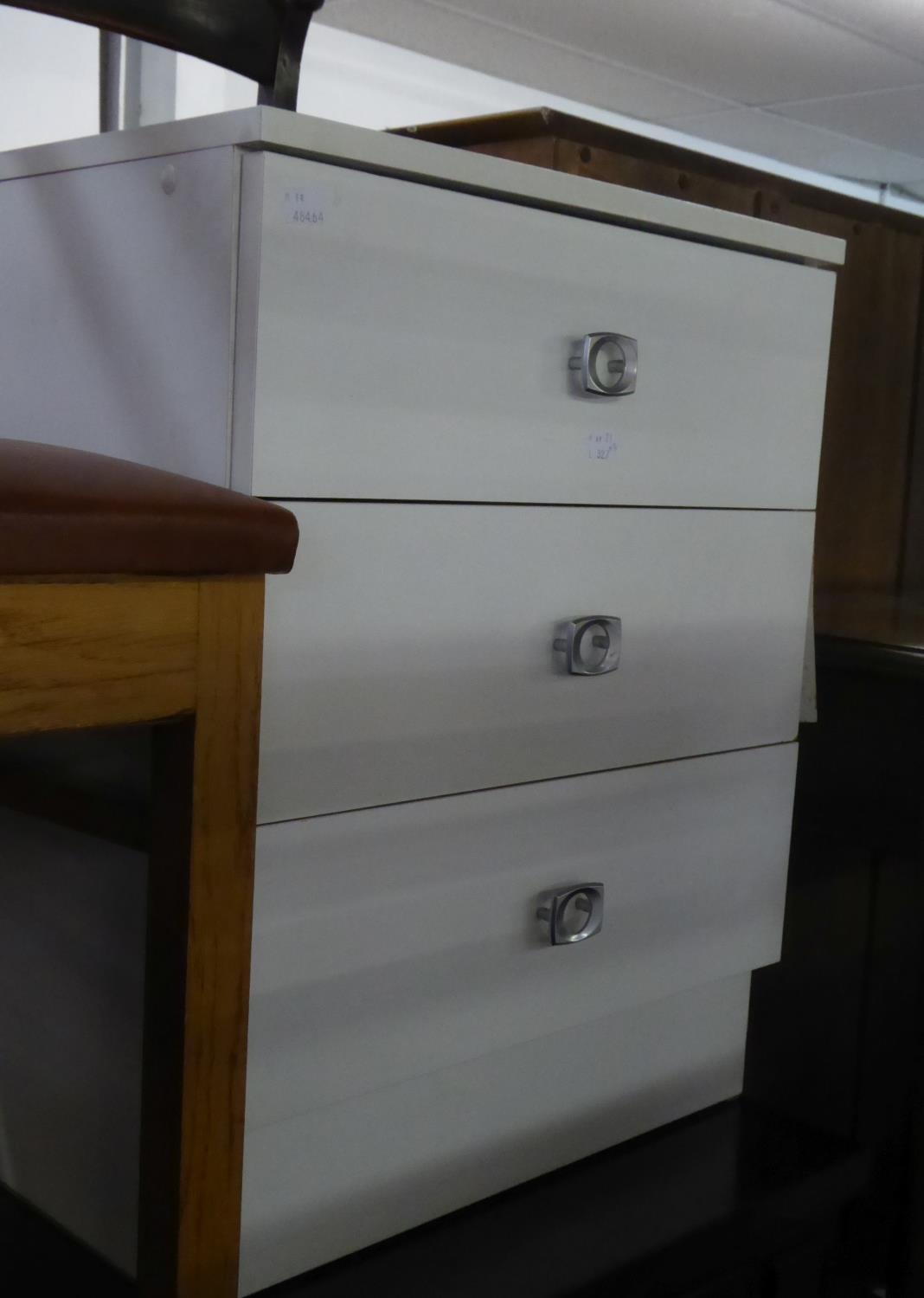 A WHITE FINISH CHEST OF FOUR LONG DRAWERS WITH BRASS DROP HANDLES, 2?9? WIDE; A WHITE FINISH BEDSIDE - Image 2 of 3