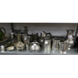 THIRTY THREE PIECES OF PEWTER WARES TO INCLUDE; CANDLESTICKS, TANKARDS, JUGS, BOWLS, TRAYS ETC....