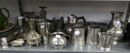 THIRTY THREE PIECES OF PEWTER WARES TO INCLUDE; CANDLESTICKS, TANKARDS, JUGS, BOWLS, TRAYS ETC....