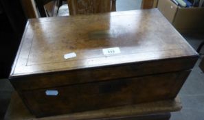 19TH CENTURY WALNUT WOOD PORTABLE WRITING BOX WITH METAL MOUNTS TO THE EDGES AND METAL LINE INLAY,