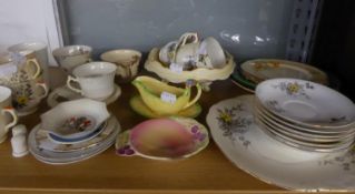 A QUANTITY OF MISCELLANEOUS DOMESTIC CERAMICS, INCLUDING; ART DECO TEA WARES