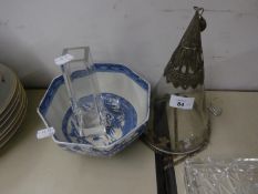 A MODERN CHINESE BLUE AND WHITE POTTERY BOWL, 5 ½? DIAMETER; A MIDDLE EASTERN CONICAL HANGING