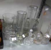 GOOD QUALITY GLASS ICE BUCKET, CUT GLASS VINAIGRETTE, SMALL ETCHED SHERRY DECANTER AND STOPPER,