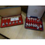 CASED SET OF EP SILVER JUBILEE 1977 TEASPOONS AND ANOTHER (2)