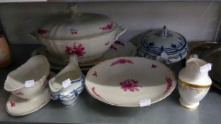 FIVE PIECES OF VERBANO ?LAVENO? PATTERN ITALIAN PORCELAIN DINNER WARES, floral painted in puce and
