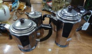 ELKINGTONS ?CARDINAL PLATE? ART DECO ELECTROPLATED TEA POT AND MATCHING HOT WATER JUG, with brown