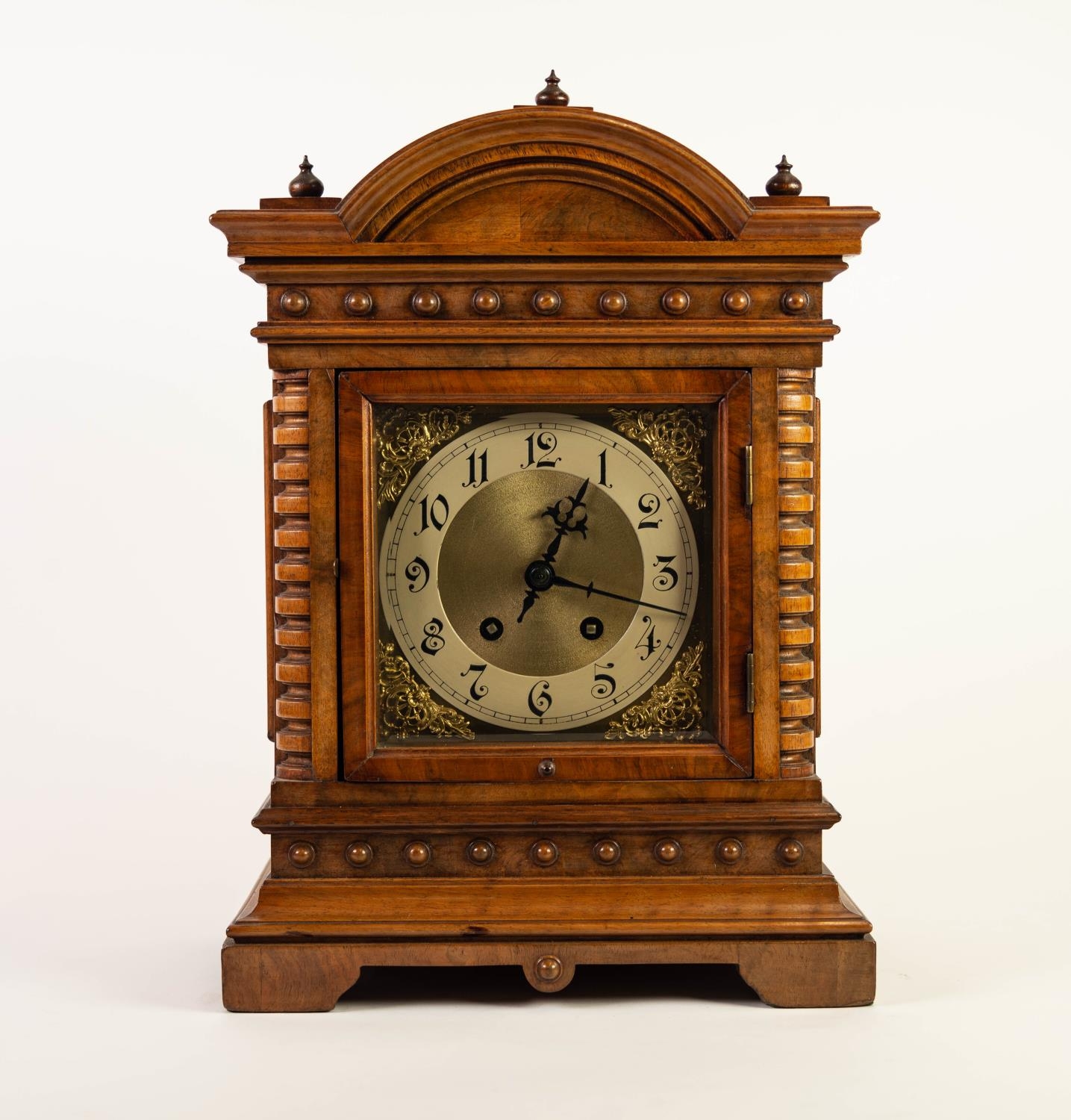 EARLY TWENTIETH CENTURY GERMAN CARVED WALNUT CASED MANTLE CLOCK BY WERNER?S, the 7? Arabic dial with - Image 2 of 3