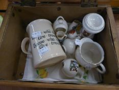 EIGHT PIECES OF W.H. GOSS CRESTED CHINA AND A ROYAL DOULTON HANDLED MUG, IN A SMALL WOODEN BOX