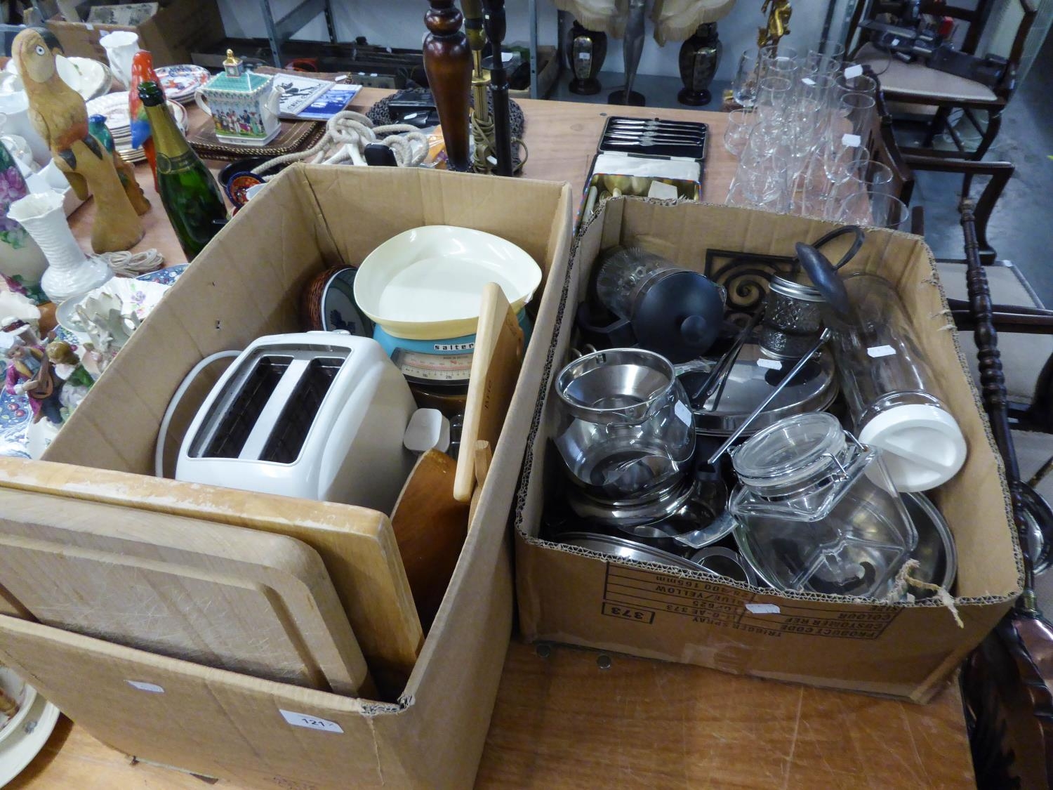 SMALL ELECTRIC KITCHEN EQUIPMENT, PANS AND KITCHEN UTENSILS, WOODEN CHOPPING BOARDS ETC.   AND A - Image 3 of 3