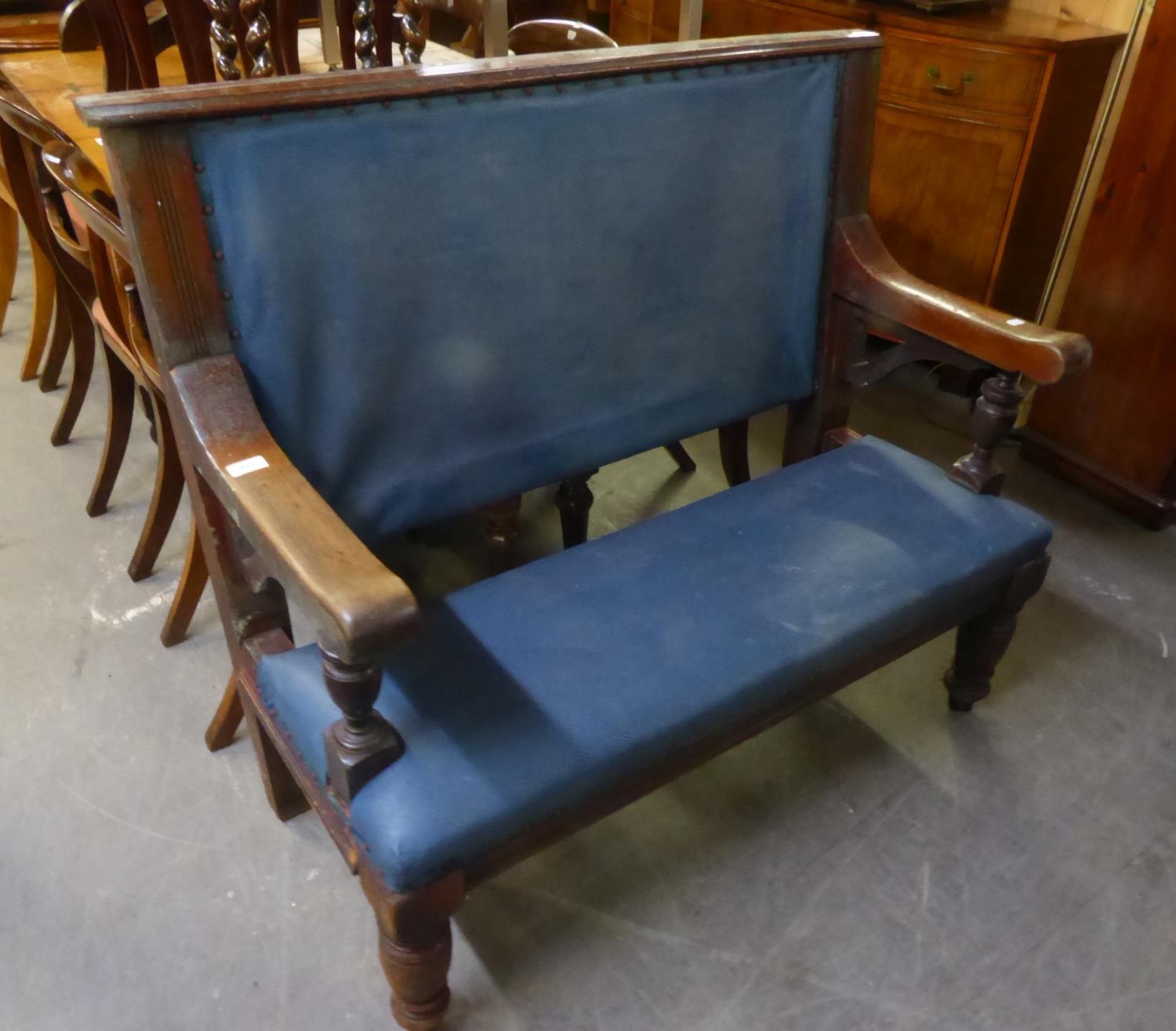 A VICTORIAN PUB BENCH SEAT, 3'6" WIDE