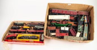 GOOD SELECTION OF TRIANG ROVEX 'OO' GAUGE GOODS ROLLING STOCK, to include; Royal Mail van, Snow
