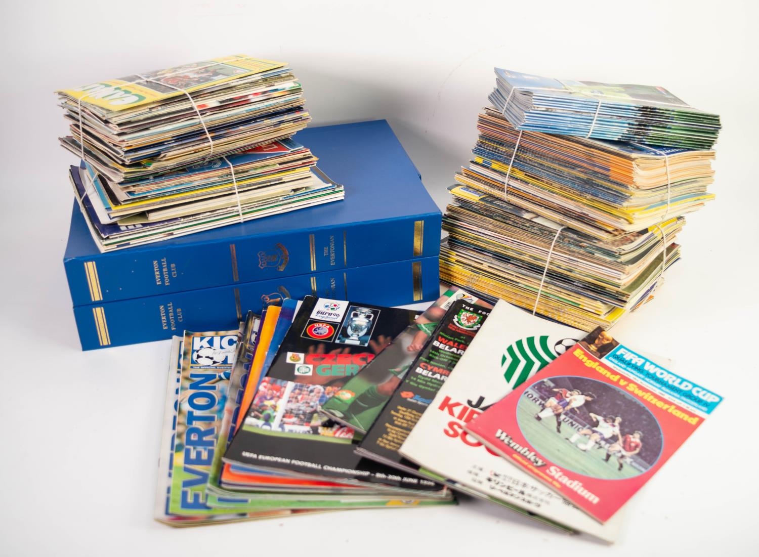 GOOD SELECTION OF EVERTON FOOTBALL CLUB HOME PROGRAMMES from 1970s - 1990s, mainly in good-to-fair