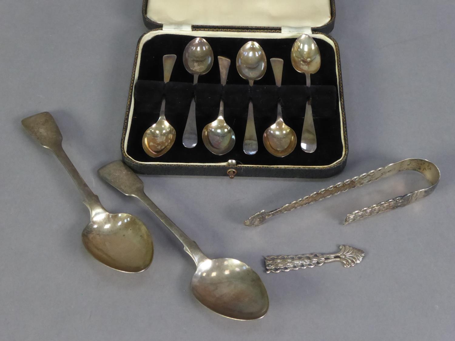 TWO NINETEENTH CENTURY FIDDLE PATTERN SILVER DESSERT SPOONS, London 1828 and 1842, initialled or - Image 2 of 2