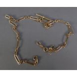 9ct GOLD DOUBLE ALBERT with alternate long links and trios of short links, with swivel clip, ring