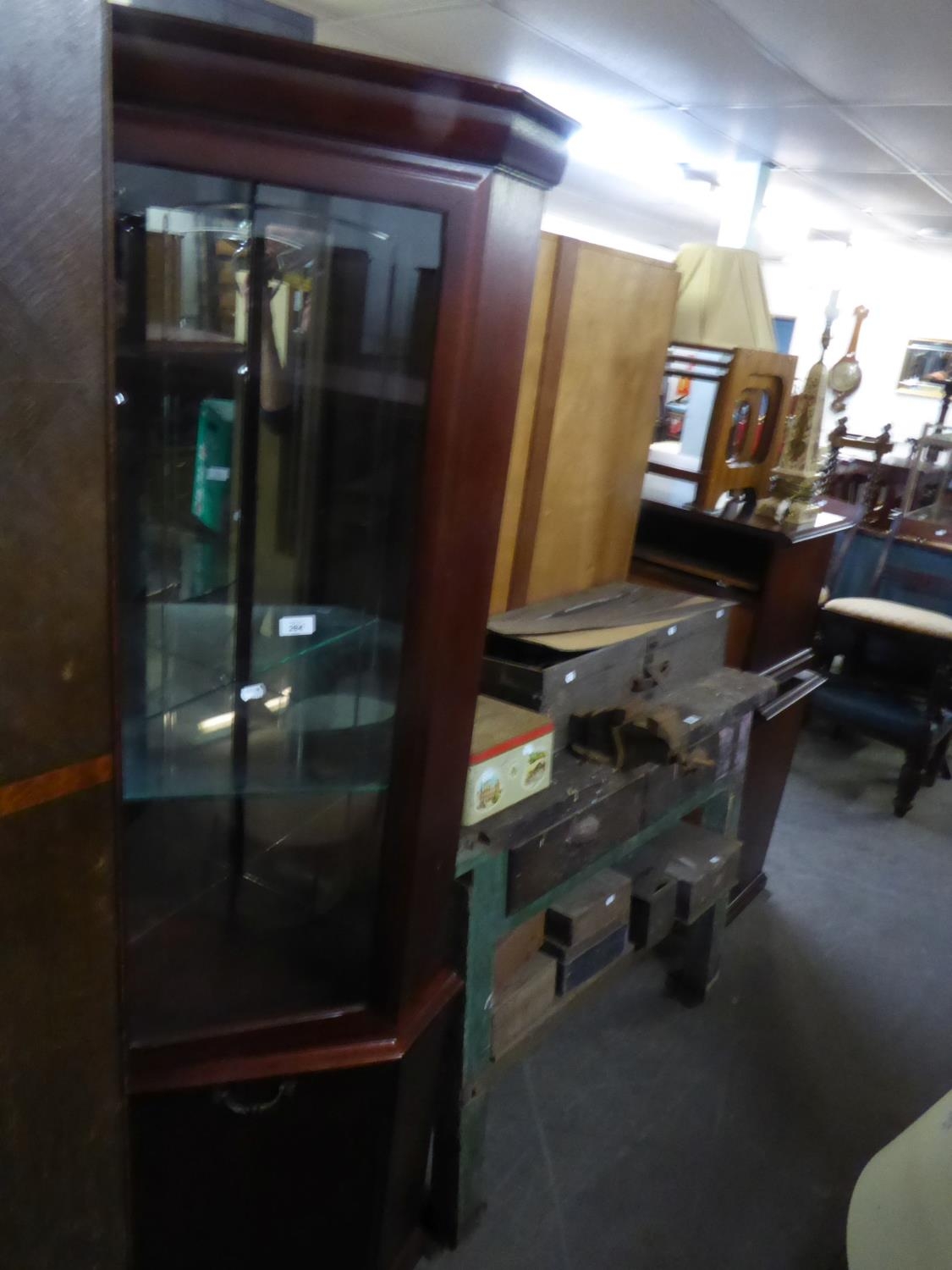 A MAHOGANY DOUBLE CORNER CUPBOARD