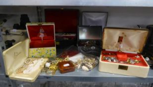GOOD SELECTION OF COSTUME JEWELLERY INCLUDING; BROOCHES, NECKLACES AND EARRINGS, INCLUDES; NURSES