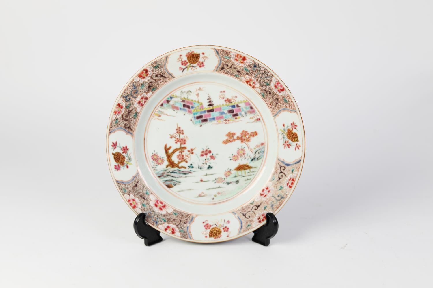 CHINESE QING DYNASTY QIANLONG PERIOD FAMILLE ROSE ENAMELLED PLATE, 8 3/4in (22.5cm) diameter, (c/r