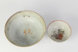 CHINESE QING DYNASTY PORCELAIN EXPORT WARE BOWL, the interior with an iron red flower spray with