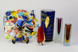 THREE MURANO SUMMERSO GLASS BUD VASES, including one facet cut, in red and yellow, together with a