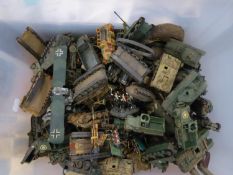 A LARGE SELECTION OF PLASTIC TOY TANKS AND MILITARY VEHICLES AND SOLDIERS