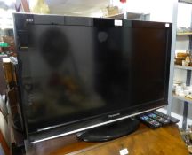 PANASONIC 32" SMART TELEVISION WITH REMOTE CONTROL