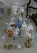 A SELECTION OF GLASS AND CHINA BELLS, TO INCLUDE; EXAMPLES OF AYNSLEY, ROYAL ALBERT, ROYAL DOULTON