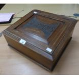 EDWARDIAN 'SLIPPERS BOX' WITH CABLED INLAY