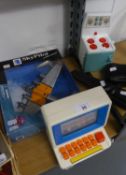 SELECTION OF VINTAGE TOYS, A TOMY TUTOR PLAY COMPUTER, A COOKER ETC.... (5)