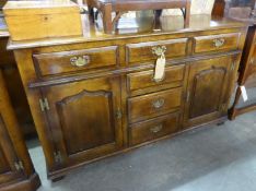 18TH CENTURY STYLE OAK DRESSER WITH SIX SHORT DRAWERS AND TWO CUPBOARDS, 4?8" WIDE