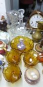 SMALL MIXED LOT OF GLASS, to include: SEVEN PIECE MOULDED AMBER GLASS DESSERT SET FOR SIX PERSONS,