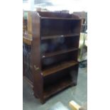 AN OAK FIVE TIER OPEN BOOKCASE, 3? WIDE