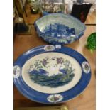 LATE TWENTIETH CENTURY BLUE AND WHITE FAUX IRONSTONE SHALLOW OVAL SCALLOPED BOWL, 16" (40.7cm)