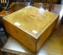 AN INLAID MAHOGANY BOX, WITH HINGED LID, 12? WIDE