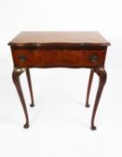 MODERN QUEEN ANNE STYLE FIGURED WALNUT SIDE TABLE, the yoke front top above a conforming drawer,