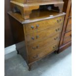 A SMALL WALNUT WOOD BOW FRONTED CHEST OF FOUR LONG DRAWERS, 2?1? WIDE