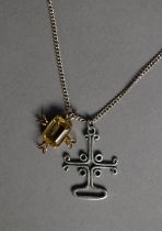 SILVER FINE CHAIN NECKLACE & O.M.G. ORKNEY SILVER COLOURED METAL CELTIC CROSS PENDANT and a 9ct GOLD