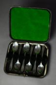 GEORGE VI CASED SET OF SIX SILVER TEASPOONS, with pointed tops, 2.3oz, Sheffield 1943