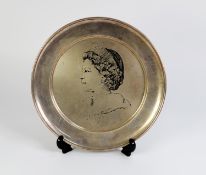 ELIZABETH II SILVER COMMEMORATIVE SILVER JUBILEE PLATE designed by Pietro Annigoni with a likeness