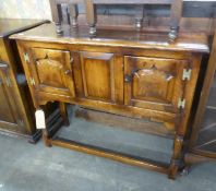 17TH CENTURY STYLE SMALL OAK DRESSER WITH TWO DOORS, 3?3? WIDE