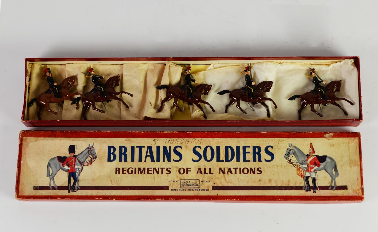 BRITAINS BOXED LEAD SET OF FIVE MOUNTED CAVALRY - 3rd HUSSARS, circa 1950 - 1960, good, in pictorial