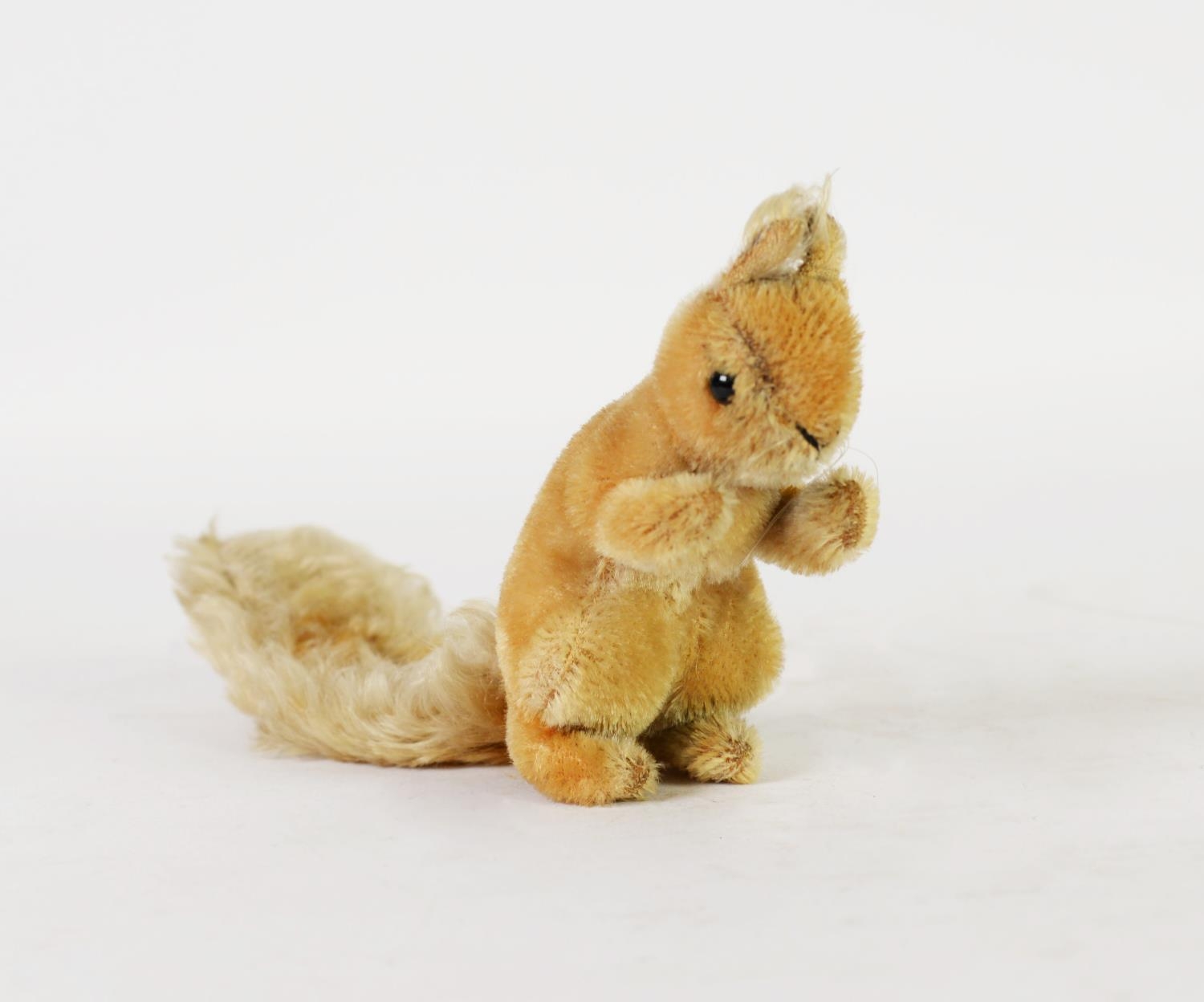 SMALL, PROBABLY STEIFF MID-20th CENTURY PLUSH FABRIC SQUIRREL, tufted ears and black boot button - Image 2 of 2