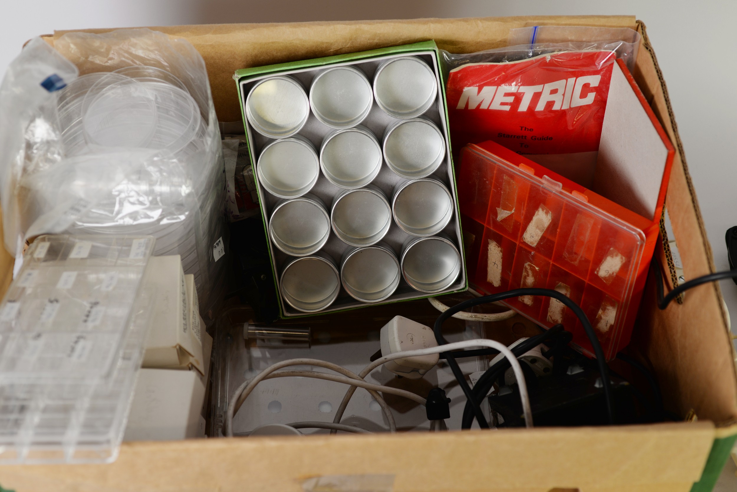 QUANTITY OF ELECTRICAL AND OTHER SUNDRIES RELATING TO THE LABORATORY - includes; circular plastic - Image 2 of 2