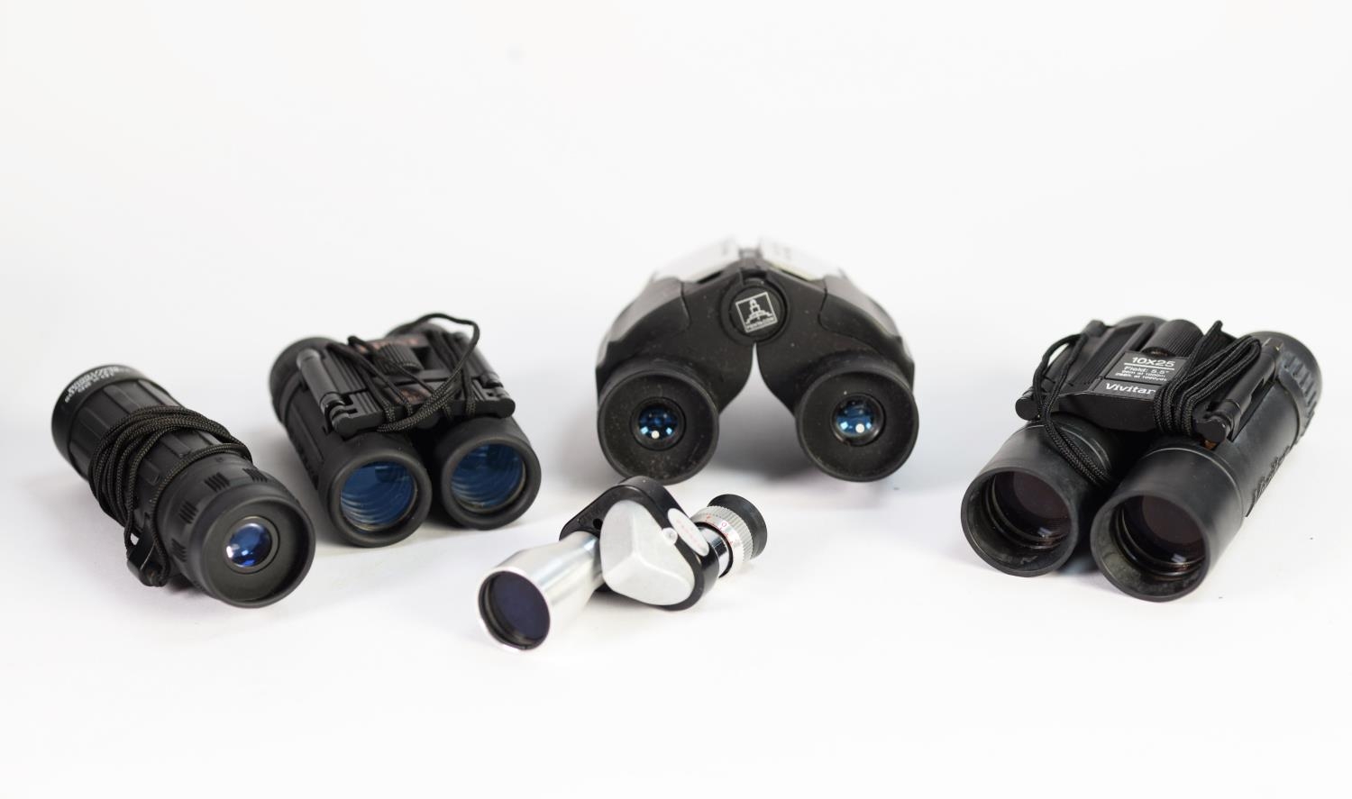 PAIR OF UNBRANDED POST-WAR HIGH MAGNIFICATION BINOCULARS with impact resistant black composition - Image 4 of 4