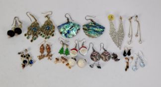 18 PAIRS OF COSTUME EARRINGS; a bi-coloured gold plated fancy link BRACELET; a gold plated flattened